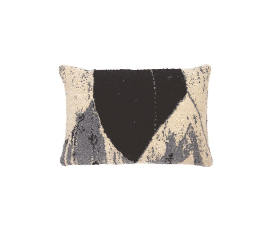Refined Layers collection | Nero Chevron cushion - lumbar | Cuscini | Ethnicraft