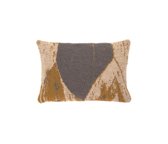 Refined Layers collection | Avana Chevron cushion - lumbar | Cojines | Ethnicraft