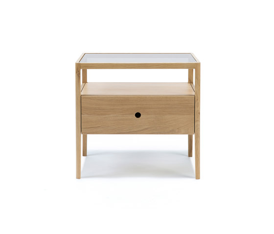 Spindle | Oak bedside table - 1 drawer - varnished | Night stands | Ethnicraft