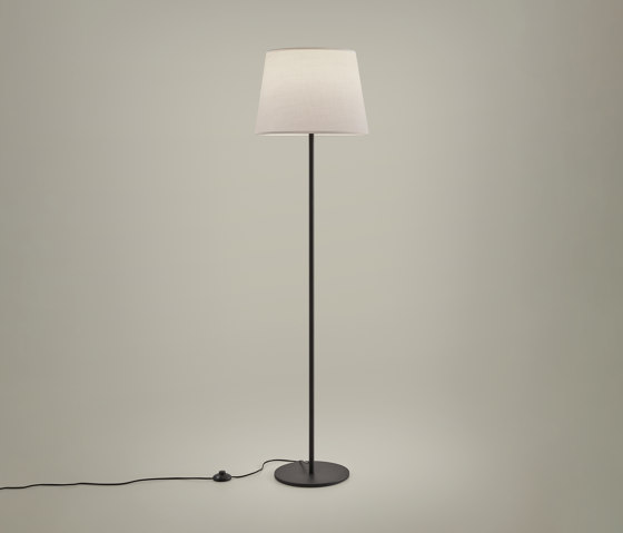 Metrica Floor Lamp | Free-standing lights | LEDS C4