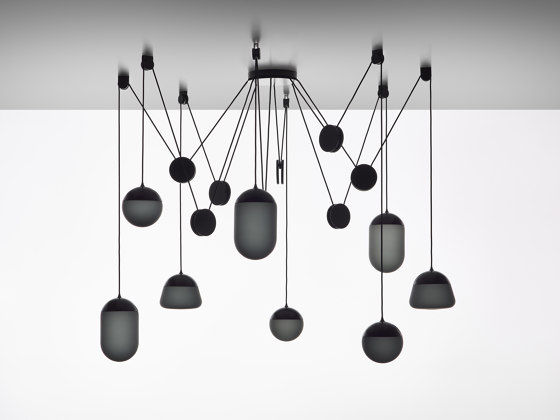 Planets 8 PC1241 | Suspended lights | Brokis