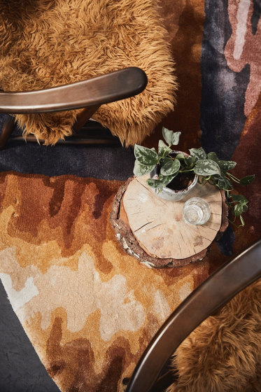 Project Special  | Sun Sea Surf (round) with a Eucalyptus and 
Mohair special by Studio Jeroen van Zwetselaar | Tapis / Tapis de designers | Frankly Amsterdam