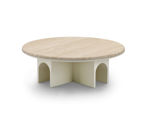 Arcolor Petite table 100 - Version avec base laquée Bouleau RAL 1013 et plateau en Travertino romano | Tables basses | ARFLEX