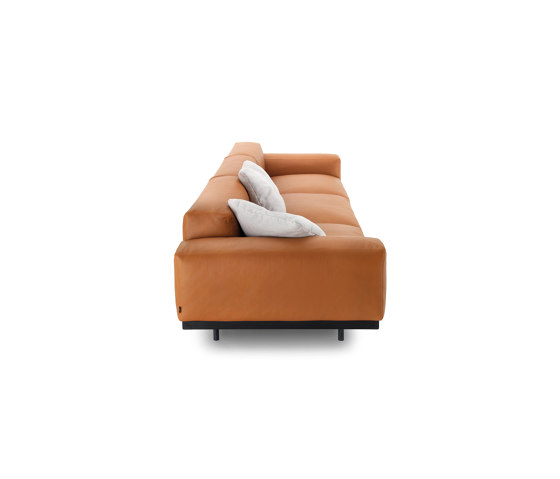 Naviglio Sofa - Leather Version | Sofas | ARFLEX