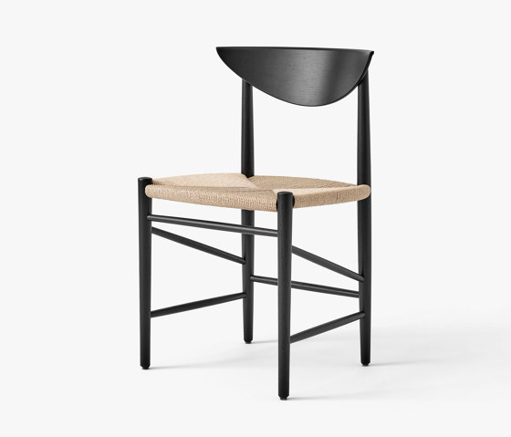 Drawn HM3 Black Lacquered Oak | Chairs | &TRADITION
