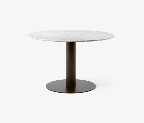 In Between SK19 Bianco Carrara w. Bronzed base | Dining tables | &TRADITION
