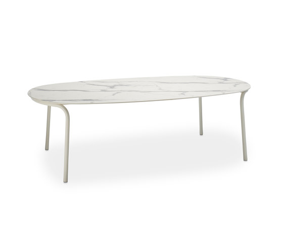 Charme 4376 table | Dining tables | ROBERTI outdoor pleasure