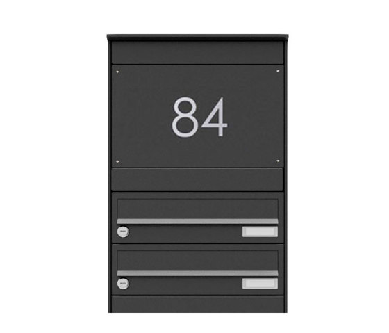 Basic | 4er Edelstahl Briefkastenstele BASIC Plus 864X mit Paketfach 550x370 & Klingelkasten - RAL nach Wahl Oben | Briefkästen | Briefkasten Manufaktur