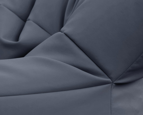 Divano formoso grigio | Poltrone sacco | Filippo Ghezzani