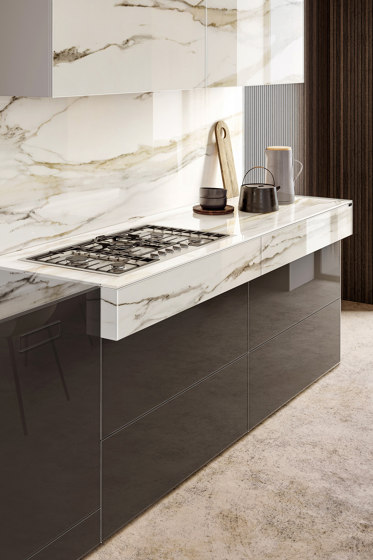 36e8 Marble XGlass Kitchen - 1090 | Fitted kitchens | LAGO