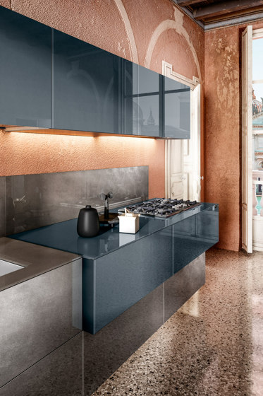 36e8 Metal XGlass Kitchen - 1093 | Fitted kitchens | LAGO