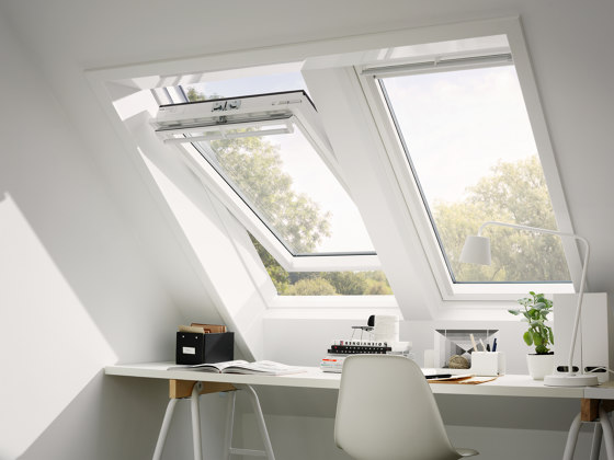 VELUX manual centre-pivot roof window GGU | Types de fenêtres | VELUX Group