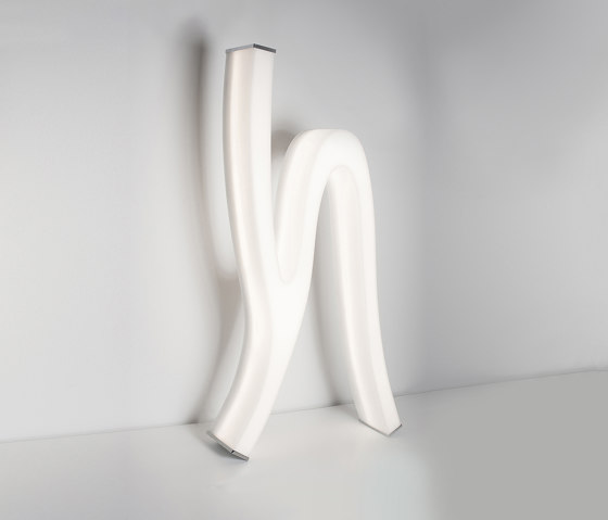 Lash Object | Free-standing lights | MOLTO LUCE