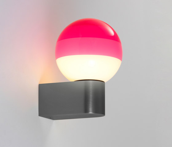 Dipping Light A1-13 Pink-Graphite | Wall lights | Marset