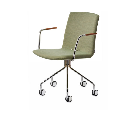 Day armchair swivel base | Chairs | Gärsnäs