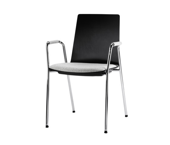 AXIO | Chairs | BRUNE