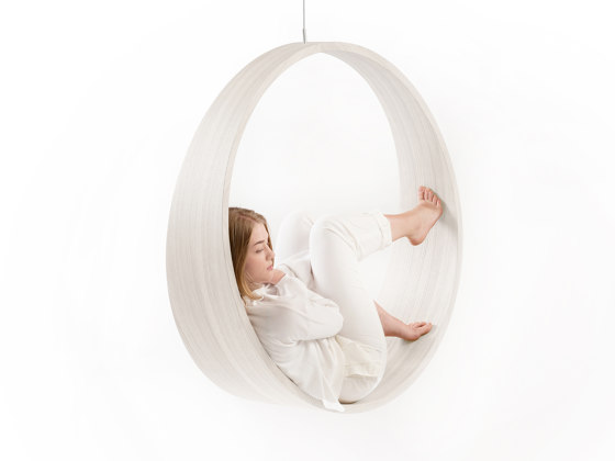Circleswing N.2 Wooden Hanging Chair Swing Seat -  White⎥indoor | Balancelles | Iwona Kosicka Design
