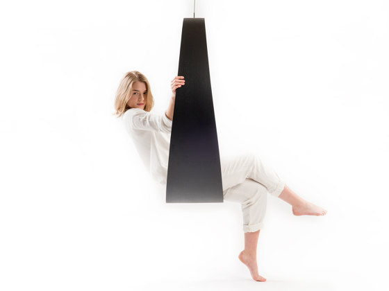 Circleswing N.2 Wooden Hanging Chair Swing Seat - Black Oak⎥indoor | Schaukeln | Iwona Kosicka Design