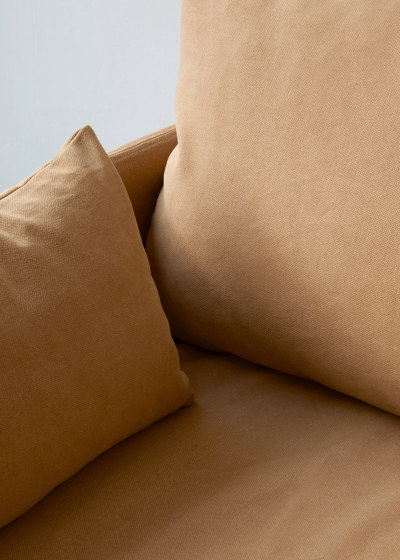Offset Sofa, 1. Seater w. Loose Cover | Cotlin, Wheat | Fauteuils | Audo Copenhagen