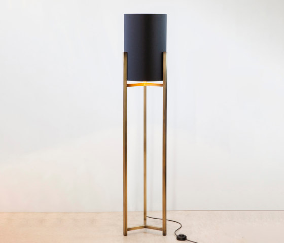 Standing Lamp WCM9 | The Tría | Free-standing lights | Craftvoll