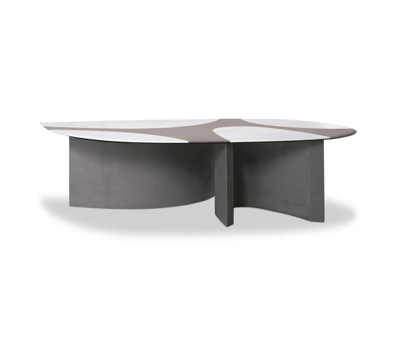 RONCHAMP Table | Esstische | Baxter