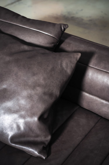 TACTILE Sofa | Canapés | Baxter