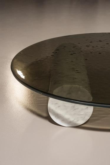VERRE PARTICULIER Small Table | Tables basses | Baxter