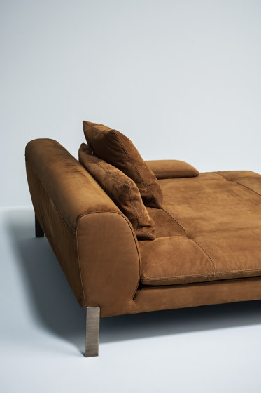 VIKTOR Sofa | Sofas | Baxter