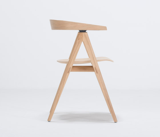 Ava chair | Oak Veneer | Sillas | Gazzda