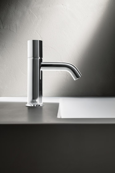 Nostromo | Single-hole washbasin mixer | Wash basin taps | Fantini