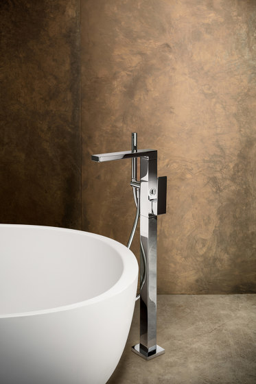 Mint | Floor-mount bathtub mixer | Bath taps | Fantini