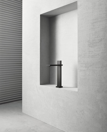 Ak/25 Aboutwater Boffi E Fantini | Single-hole high washbasin mixer | Wash basin taps | Fantini