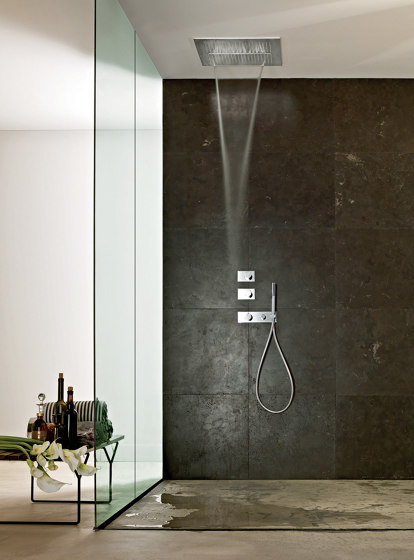 Monomando termostático ducha empotrado 3/4'', Rociador multifunción | Grifería para duchas | Fantini