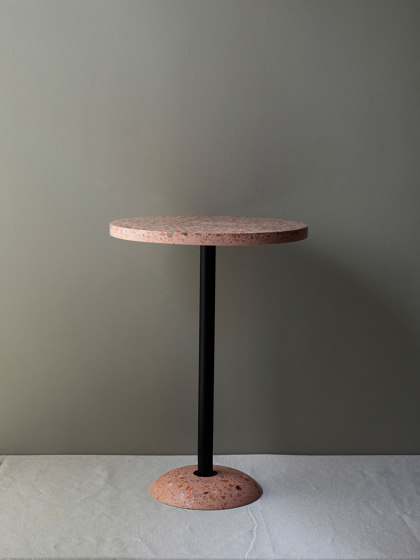Orange Coffee Table | Tavolini alti | Karoistanbul