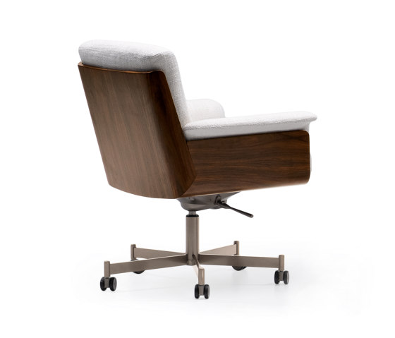 Daiki Studio | Chairs | Minotti