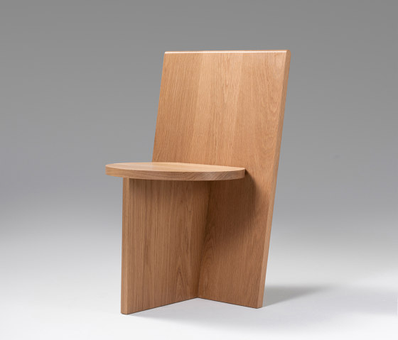 Three Plane Chair (White Oak) | Sillas | Roll & Hill