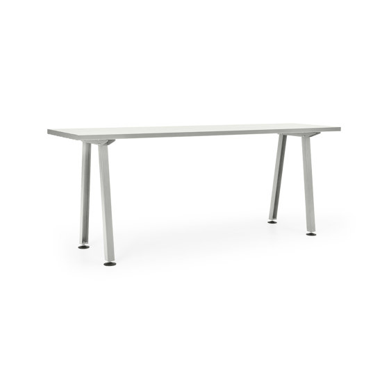 Marina high table | Dining tables | extremis