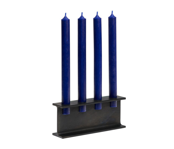 Tete | Candlestick 4, black-lacquered | Portacandele | Magazin®