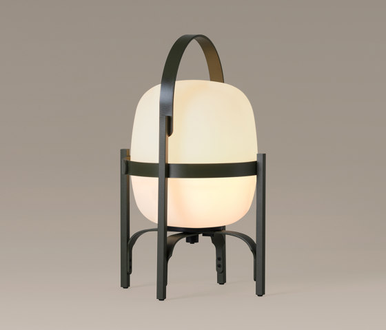 Cestita Alubat | Table Lamp | Luminaires de table | Santa & Cole