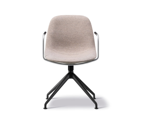 Eyes Swivel Armchair | Chaises | Fredericia Furniture