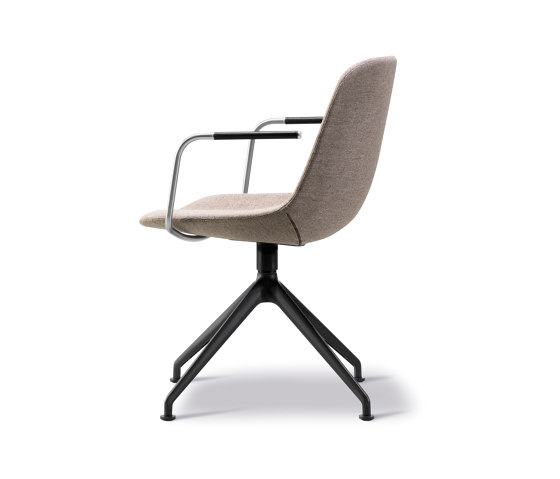 Eyes Swivel Armchair | Chaises | Fredericia Furniture