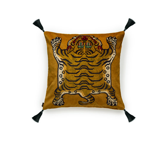 SABER Large Velvet Cushion - Gold | Kissen | House of Hackney
