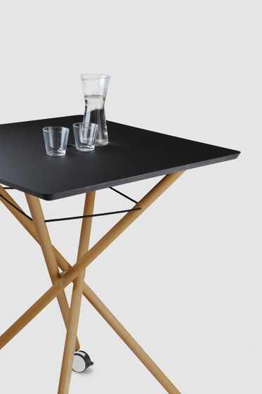 Link and Think | High table | Tavoli alti | roomours