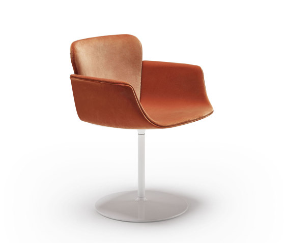 KN06 Armchair | Chairs | Knoll International