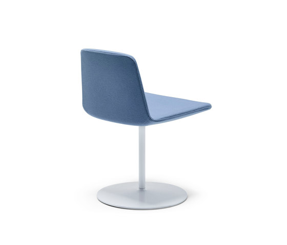 KN07 Chair | Chairs | Knoll International