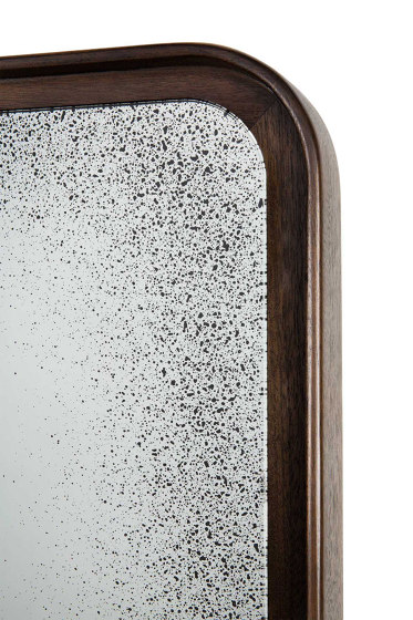 Edge | Clear wall mirror - medium aged - mahogany | Mirrors | Ethnicraft