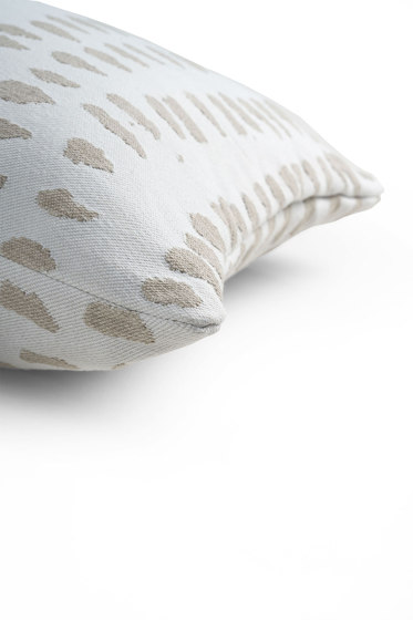 Mystic Ink collection | White Dots outdoor cushion - lumbar | Cuscini | Ethnicraft