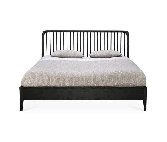 Spindle | Oak black bed - without slats - mattress 180x200 - varnished | Beds | Ethnicraft