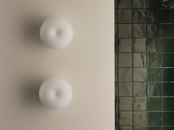 Melina Wall (opal matt glass) | Lámparas de pared | Hand & Eye Studio