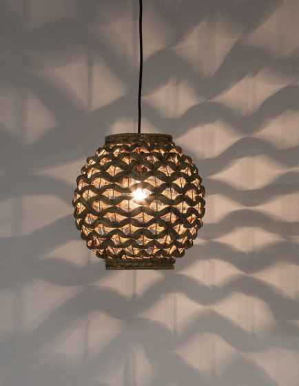 GRIFFIN Decorative Pendant Lamp | Lámparas de suspensión | NOVA LUCE